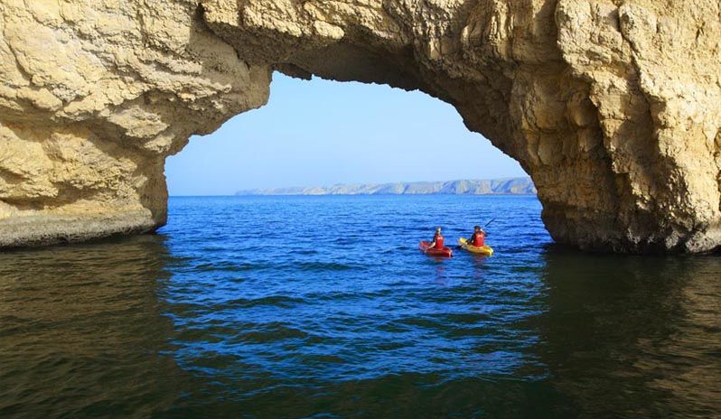 Shangri La Resort And Spa Oman Kayaking